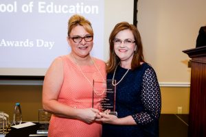 Graduate Instructor Becky Nance Wins Teaching Award